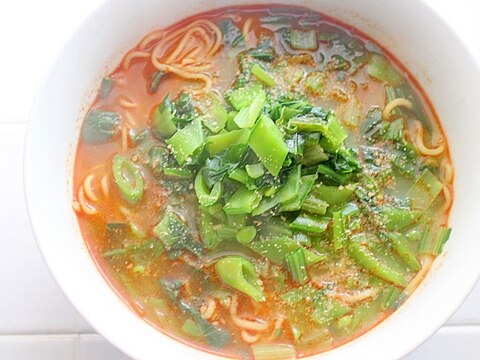 【袋麺を簡単アレンジ】野菜たっぷり緑のタンタンメン